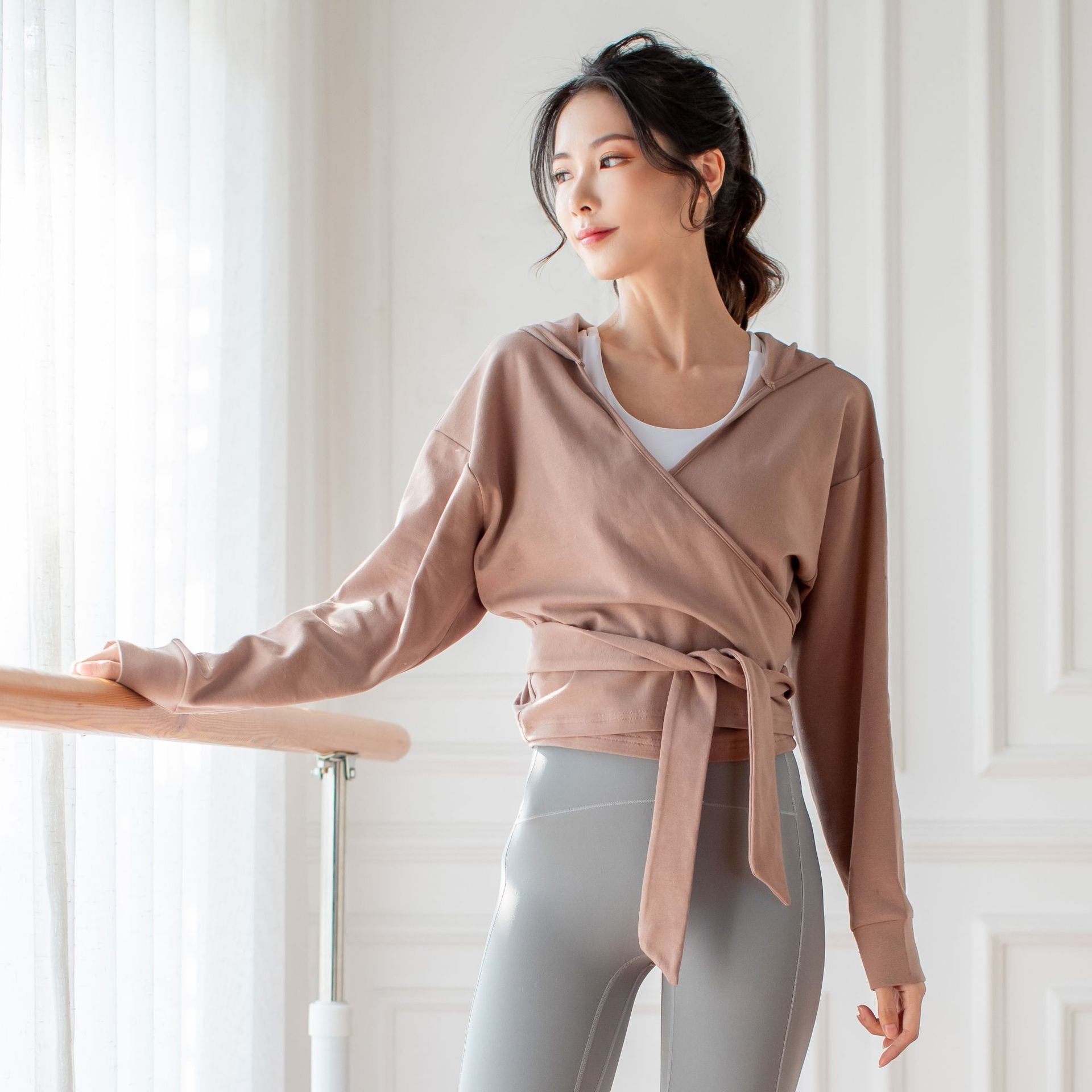 Plush Long-sleeved Tie Loose Sports Hoodie