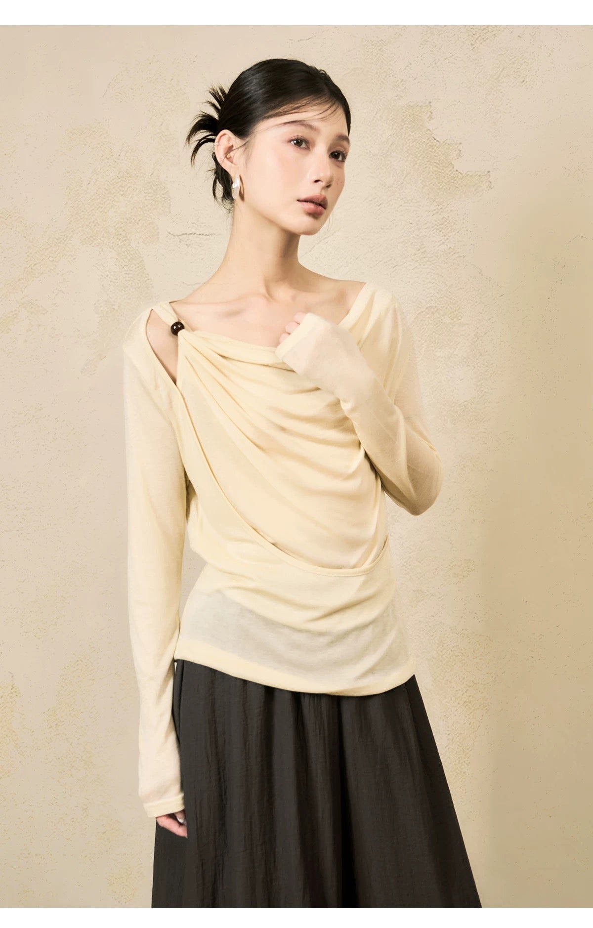 Classic off-shoulder long-sleeved knit top